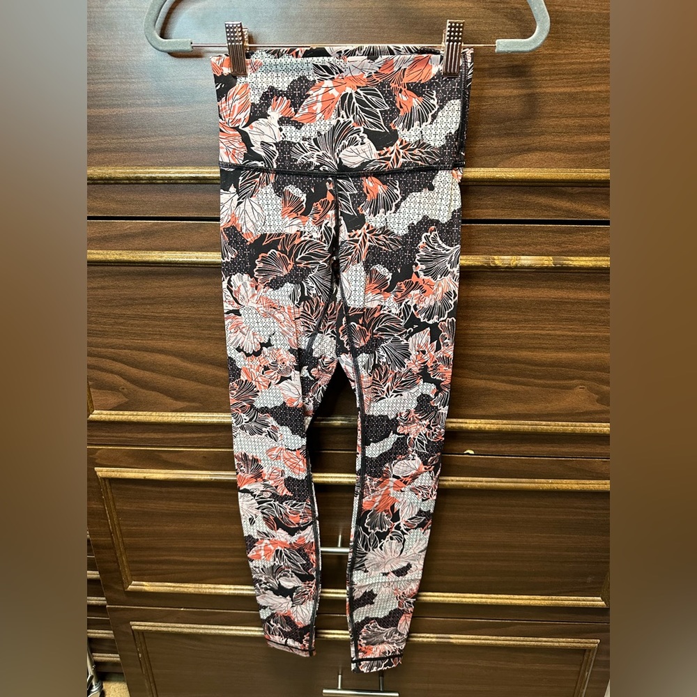 Rare Wunder Under High Rise 28” Tight *Lunar New Year Size 2